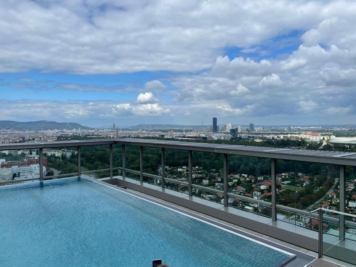 Exclusive 2-Bedroom Condo With Pool & Balcony Vienna Exterior photo
